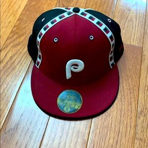 Phillies New Era cap sz 8